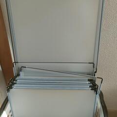 組み立て式収納棚