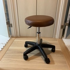 【お取引中】回転椅子　スツール　2021年11月購入