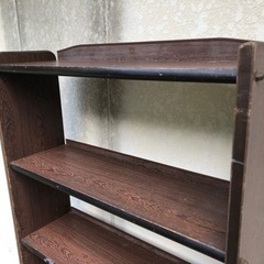 木製本棚の画像