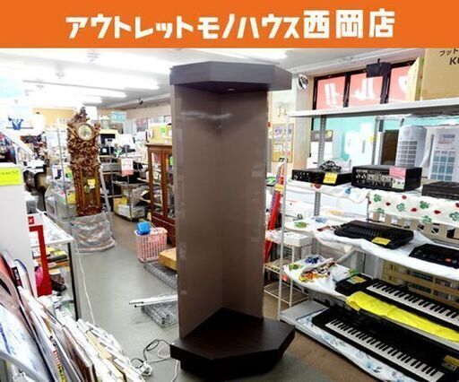 お値下げ！コーナーディスプレイラック 幅92×高さ215㎝ 照明付き 飾り棚 インテリア家具 2口コンセント ライトアップ 西岡店