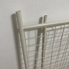 突っ張り  パーテーション ワイヤーネットの画像