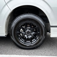 ！新車3000km ハイエース、15インチ、タイヤホイールセット