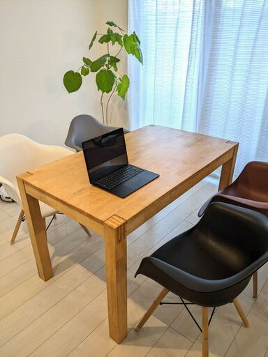 【値下げしました】IKEA　4人掛けダイニングテーブル