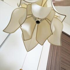 照明　花　デザイナーズ　シャンデリア　ミッドセンチュリー　ビンテージ風　ヴィンテージ風　の画像