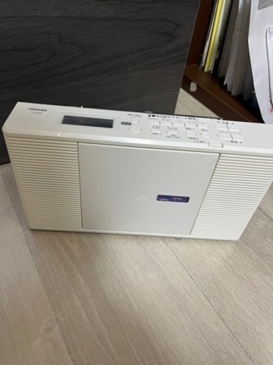 CDラジカセ　薄型　スタイリッシュ