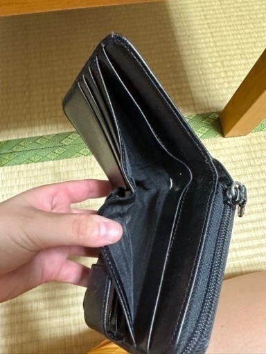 PRADAの財布