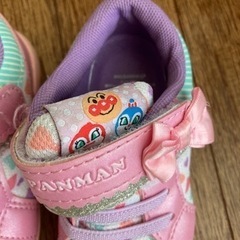 アンパンスニーカーの画像