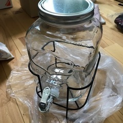ジュースサーバー