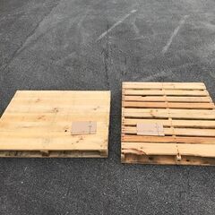 木製パレット　あげます。 4枚 - 薪 などにも　廃材の画像