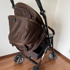 【7月28日まで！！】コンビ　ベビーカー　A型　ホワイトレーベル　スゴカルの画像