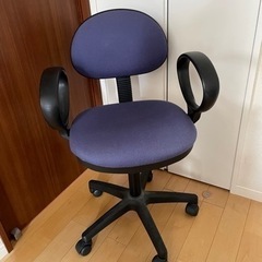 デスクチェアーの画像