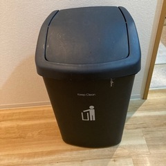 ダストボックス　黒
