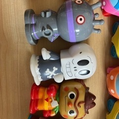 アンパンマン　人形　車　バスの画像