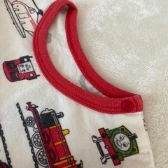 ユニクロ UNIQLO 80cm Tシャツ きかんしゃ トーマスの画像
