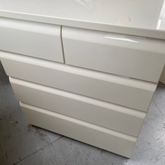 ローチェスト　4段引き出し　洋服収納タンス