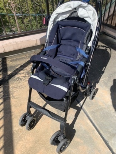 ベビーカー　コンビ中古品