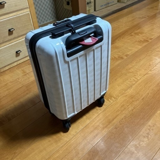 キャリーケース