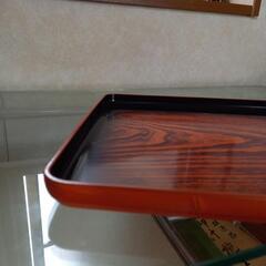 正方形のお盆の画像