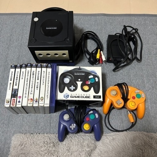 Nintendo 任天堂GAMECUBE ゲームキューブ　＋ソフト8本セット