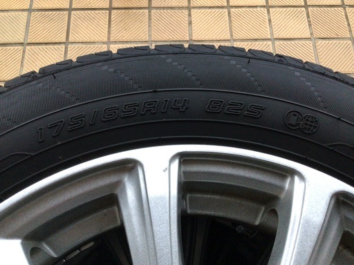 ダンロップ　エナセーブ　ホンダフィット等　175/65-14    バリ山　2021年タイヤアルミ4本セット