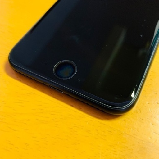 iPhone SE 第2世代 128GB SIMフリー　ブラック