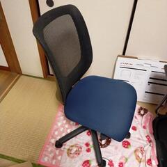オフィスチェアー