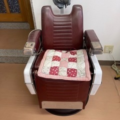 美容室で使っていたレトロ椅子差し上げます