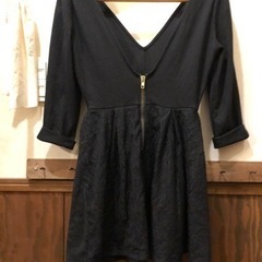 DURAS黒レースドッキングフレアスカートVカットドレスワンピースチュニックの画像