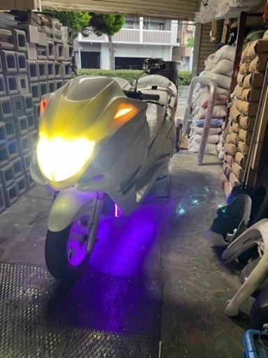 YAMAHAマジェスティーc】SG03Jオールホワイトフルエアロカスタム　好調