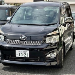 コミコミ車検R7/3月までトヨタヴォクシーの画像