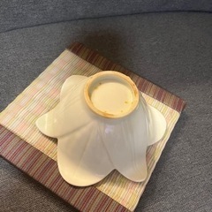 最終値下げ‼️お花の器4枚セットの画像