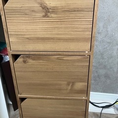 扉付きカラーボックス　もらってください