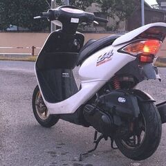 苫小牧港受取可　ヘルメット付『ディオ Z4本物 FI』茨城受取50000円 2種登録可能 30km制限無車にあおられない スマートディオ AF63 インジェクション　乗って帰れます　原付バイク　Z４スマートディオ 本物4バルブ ZX金色フォーク 金色アルミ 　これより安いのあればお申し付けくださいそれ以下にしますの画像