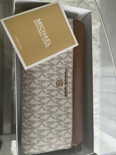 マイケルコース長財布