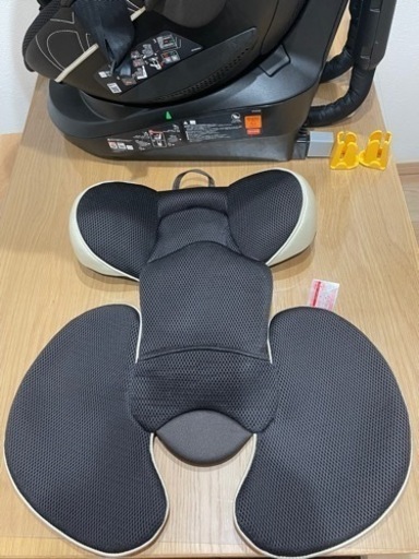 ISOFIX エールベベ上級モデル　０歳ー4歳　チャイルドシート
