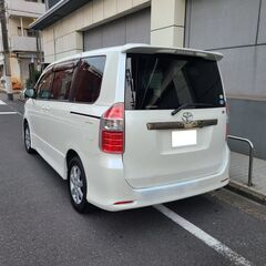 ノアS　H21　車検6/3　走行95000ｋ　純正ＨＤＤナビ＆フルセグＴＶ＆フリップダウンモニター　カラーバックカメラ　ＥＴＣ　左パワースライド　純正エアロ＆16ＡＷ　キセノン　1オーナー　禁煙車の画像