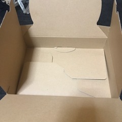 ヒグチユウコ　ボリス雑貨店　段ボールの画像