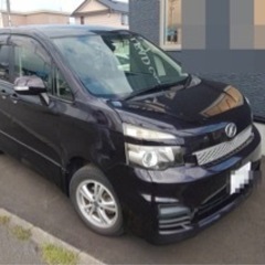 平成25年　トヨタヴォクシー　4WD
