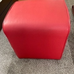 キューブ型椅子　ソファーの足置き椅子　ドレッサー　イス　赤色　オ...