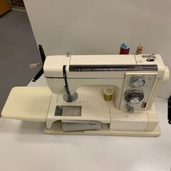 【レトロ】ジャノメ　ミシン　MODEL８１５型