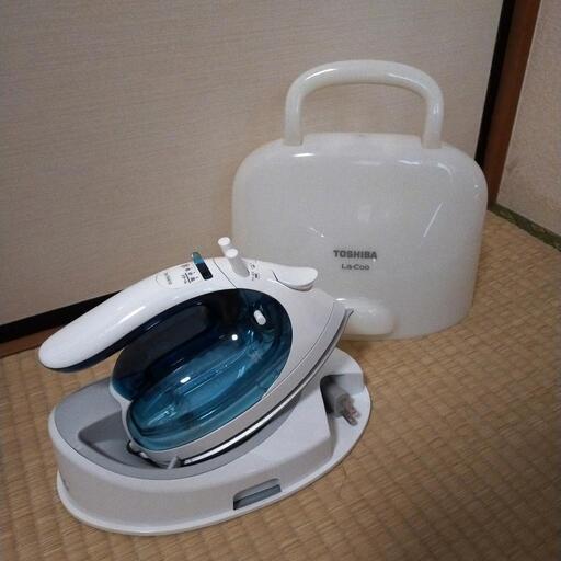 アイロン La Coo 東芝 TOSHIBA TA-FV410 ブルー 青 水色