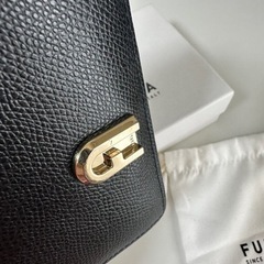 FURLAフルラ2段財布の画像