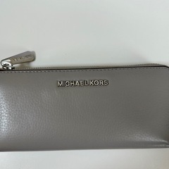 マイケルコースMICHAEL KORS 長財布