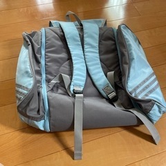 adidas大容量バック宿泊行事にの画像