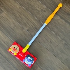 アンパンマン　おしゃべりおそうじワイパー　お掃除　玩具