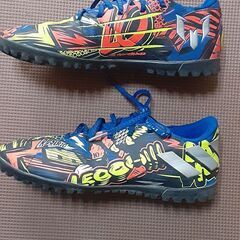 ７日まで価格‼️早い者勝ち‼️ adidas　スパイク２２cmの画像