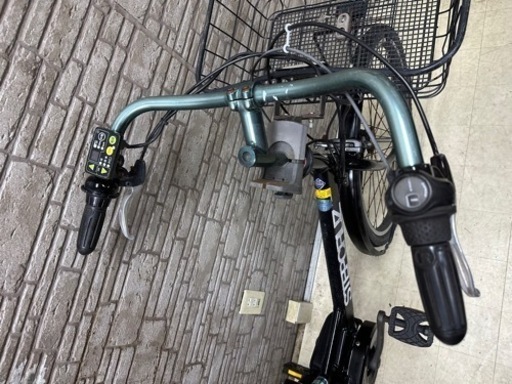 サマーSALE  東京23区配達無料　新基準 ブリヂストン ステップクルーズ　8.7Ah リチウム 電動自転車 中古　BS 505