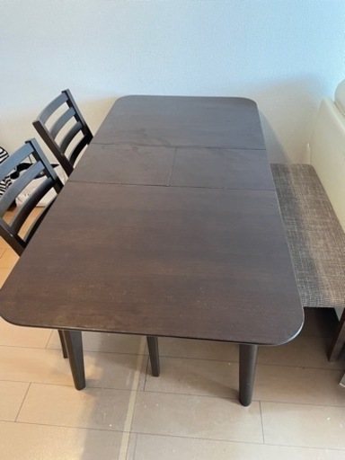 ダイニングテーブル＊伸縮可能＊配達無料＊値下げ中
