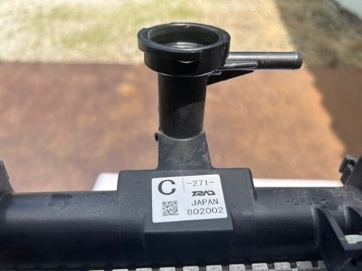 ダイハツ　タント　LA660 4WDラジエーター　令和2年式　中古