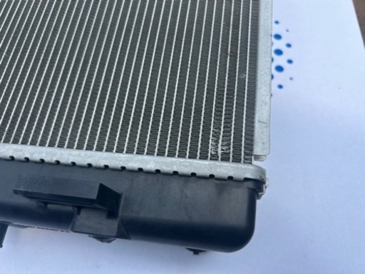 ダイハツ　タント　LA660 4WDラジエーター　令和2年式　中古